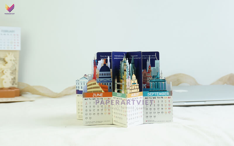 5 reasons you should choose a custom pop up calendar to give new year